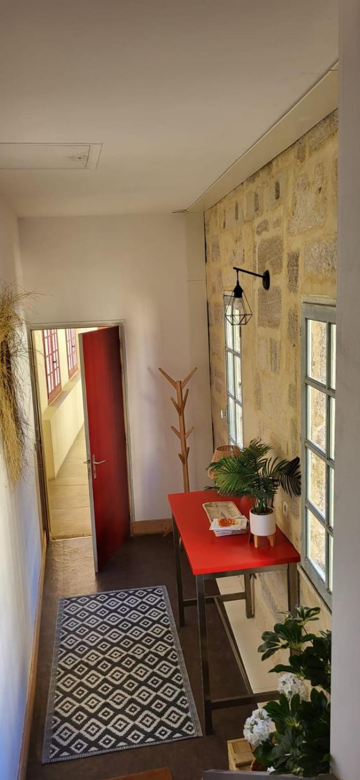 Uzes, Au Coeur Du Centre Medieval La Boussole D'Uzes, Appartement De Caractere Du XVII -Eme Siecle Екстер'єр фото
